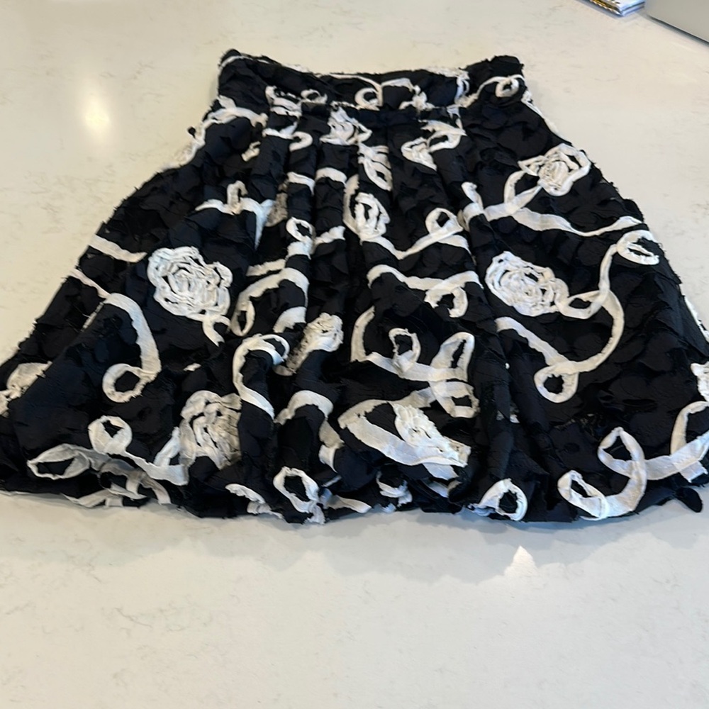 Elegant Black and White Floral Strapless Dress